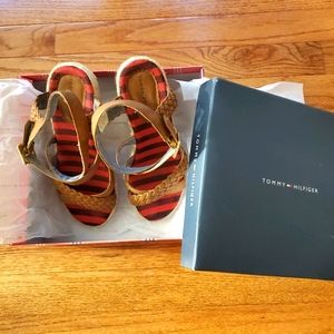 Tommy Hilfiger Kid's Cognac wedge sandals